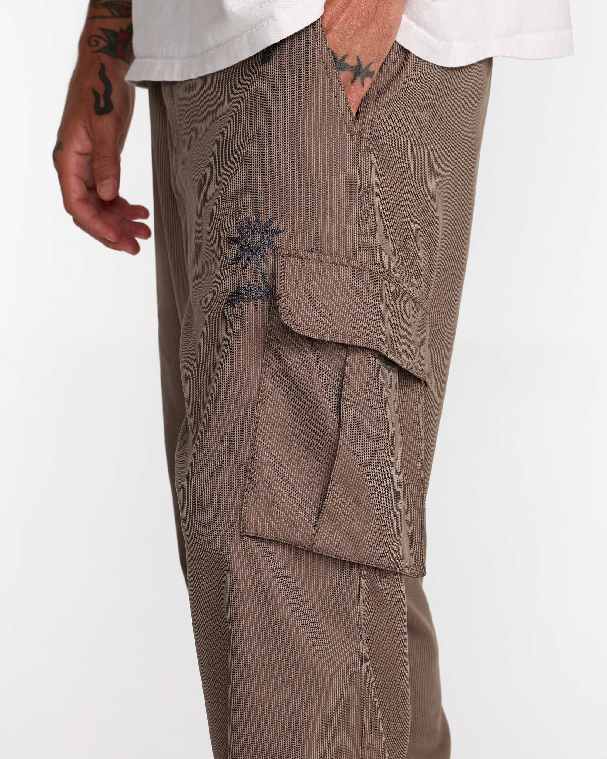 Mel G Elastic Cargo - Image 10