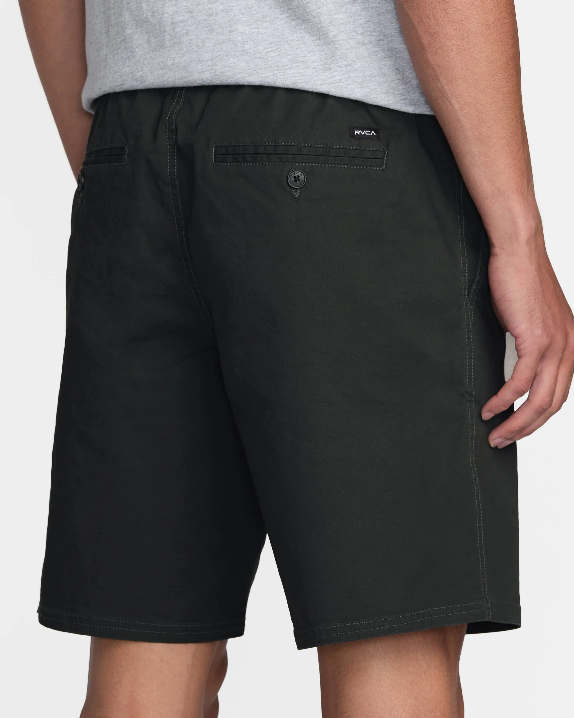 Weekend Elastic 2 Short 19" - Image 7