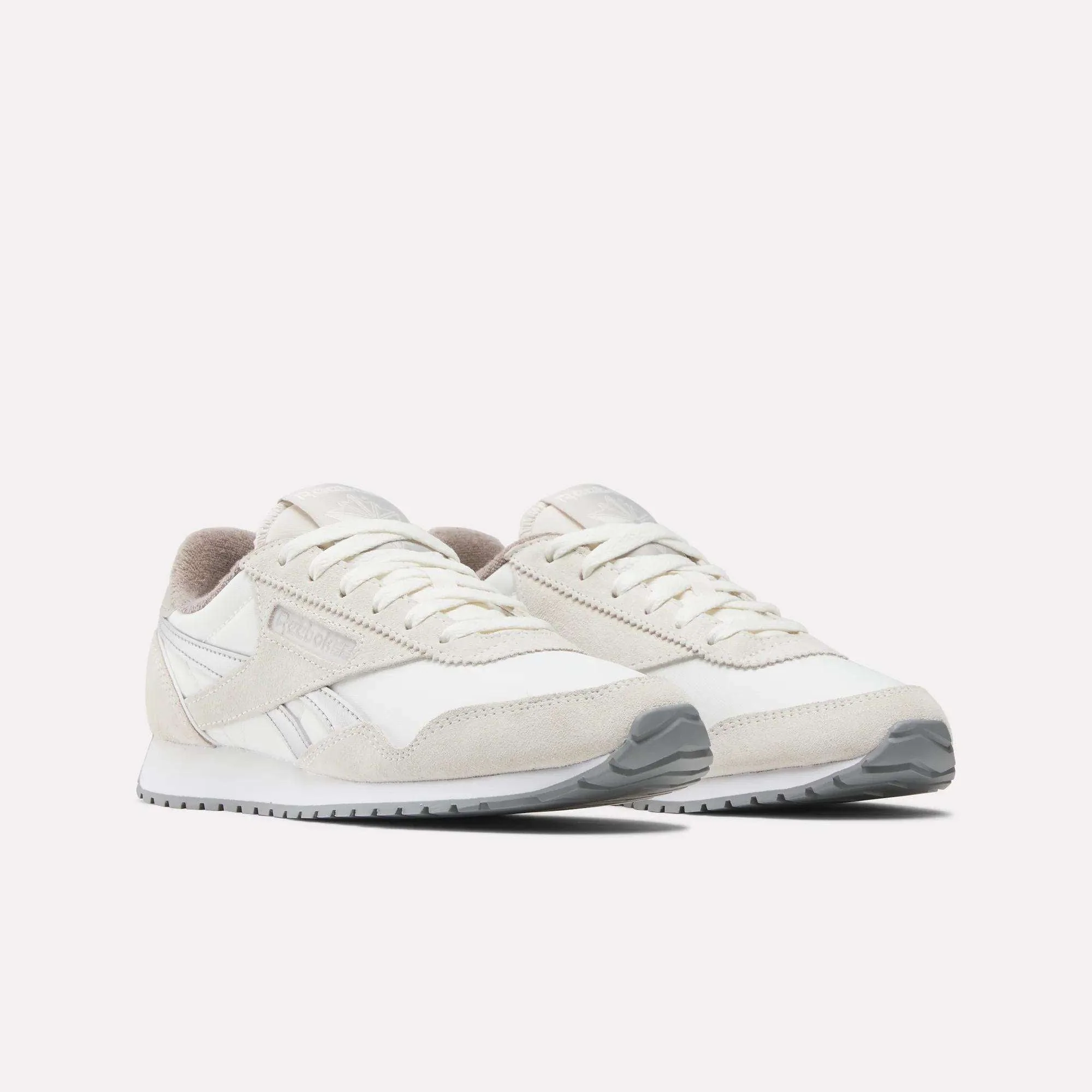 Women's Classic AZ Shoes - Image 4